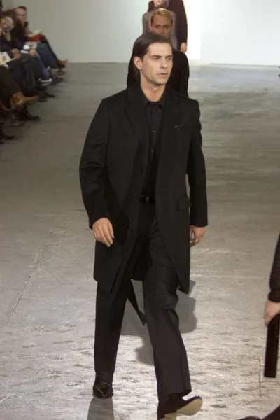 Look 32